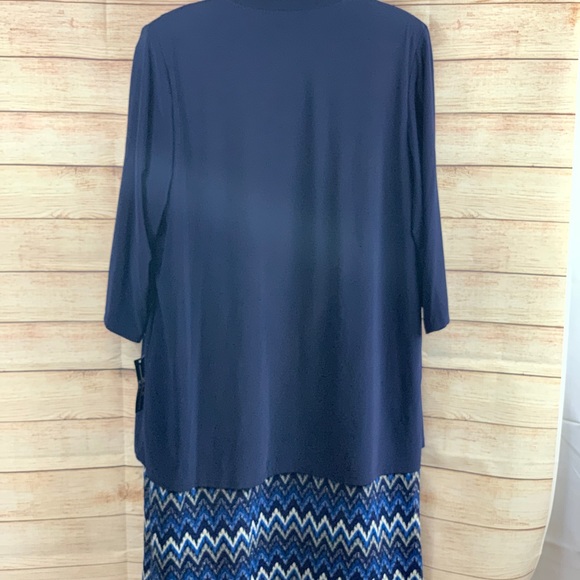 R & M Collection Chevron Dress with Attached Wrap - Picture 2 of 8